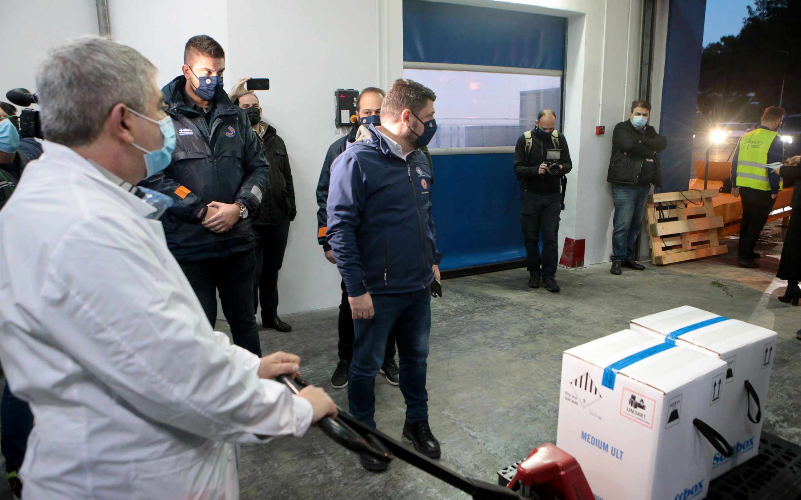 ν-χαρδαλιάς-για-άφιξη-εμβολίων-η-ελπίδ-561208177