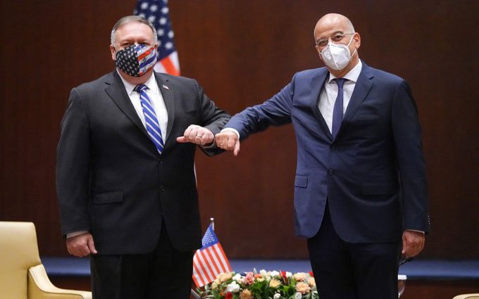 ν-δένδιας-ευχαριστώ-τον-μάικ-πομπέο-γι-561217885