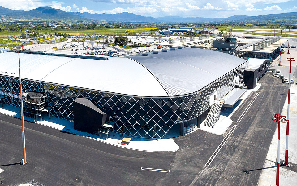 fraport-greece-απογειώνονται-14-αεροδρόμια-της-χ-561229771