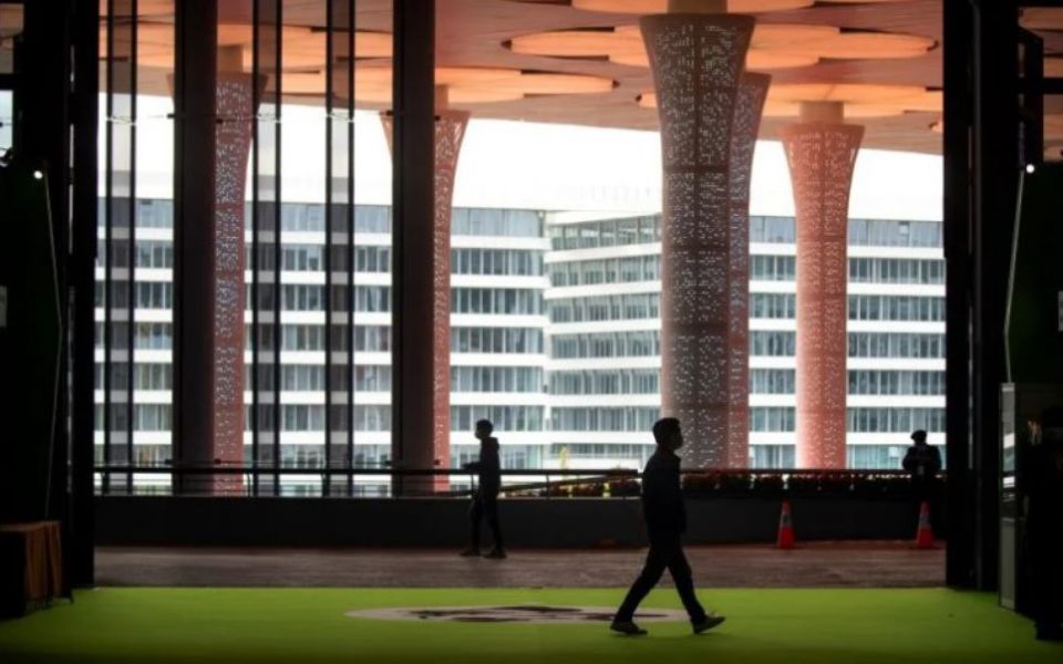 αλλάζει-τo-κέντρο-βάρους-της-παγκόσμια-561221650