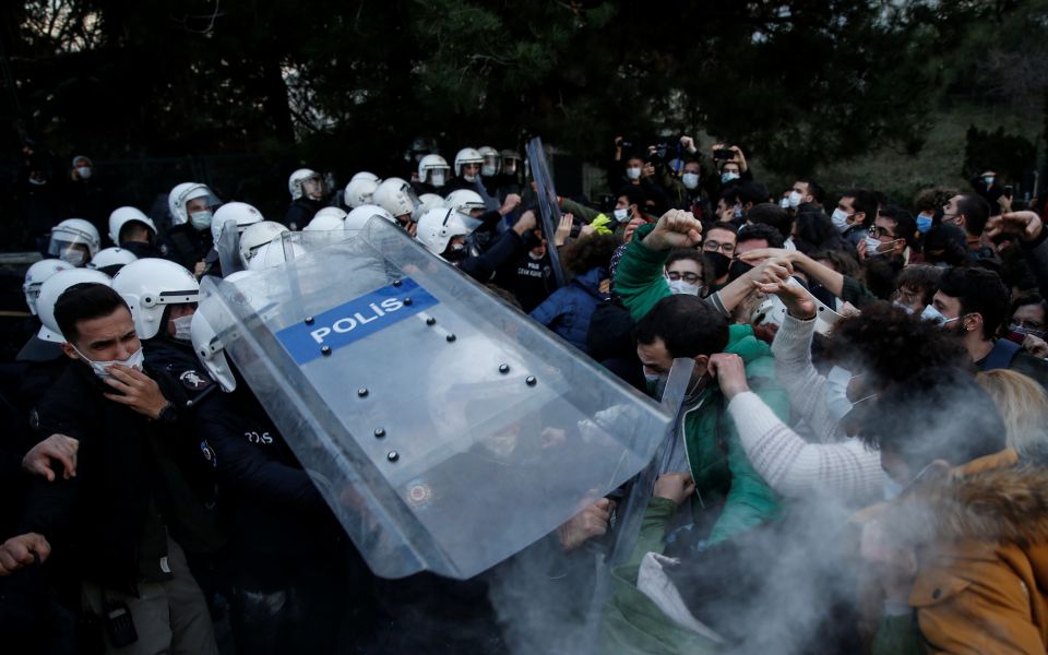 οργή-φοιτητών-για-διορισμό-πρύτανη-απ-561216598