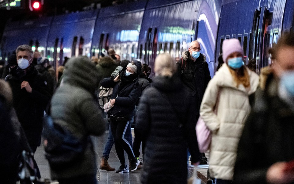 ξεπέρασε-τα-10-000-θύματα-η-σουηδία-561228175