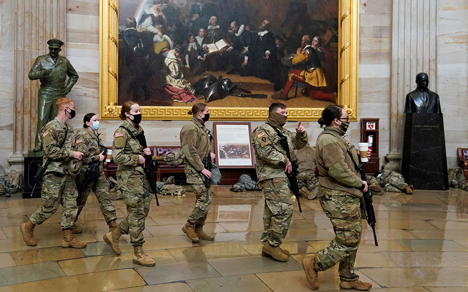 Η Εθνοφρουρά παρακολουθεί στενά το αμερικανικό Καπιτώλιο-3