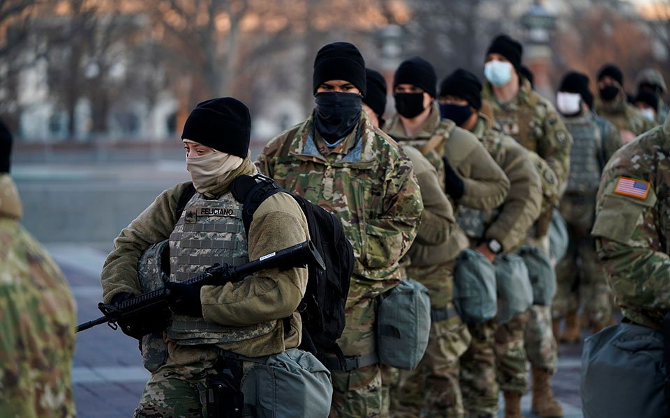 Η Εθνοφρουρά παρακολουθεί στενά το αμερικανικό Καπιτώλιο-1