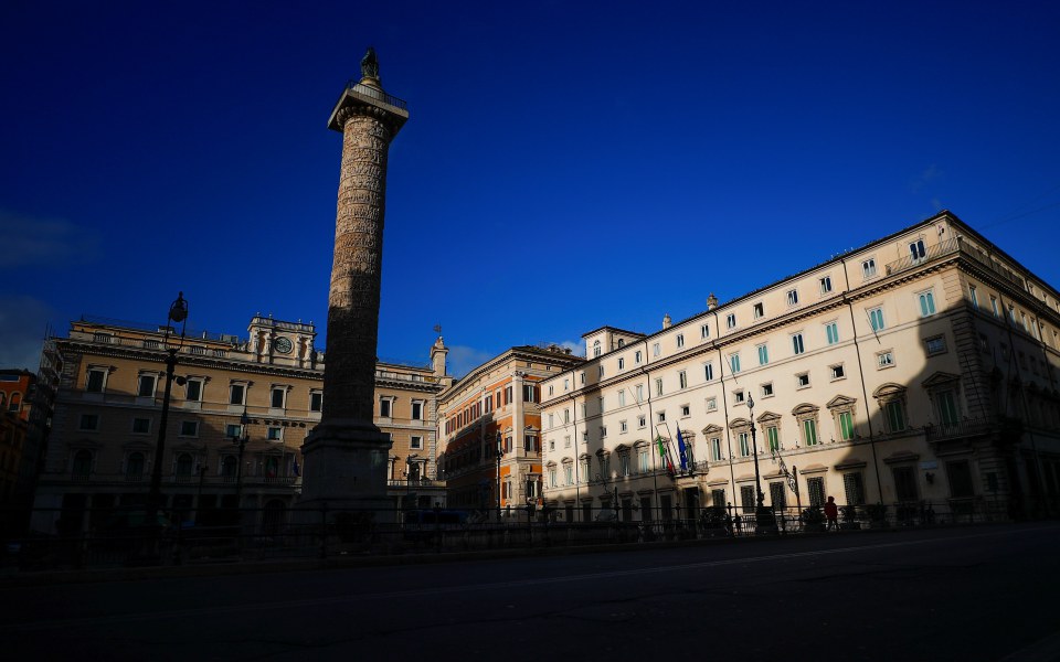 κορωνοϊός-μερική-άρση-απαγορεύσεων-σ-561229069