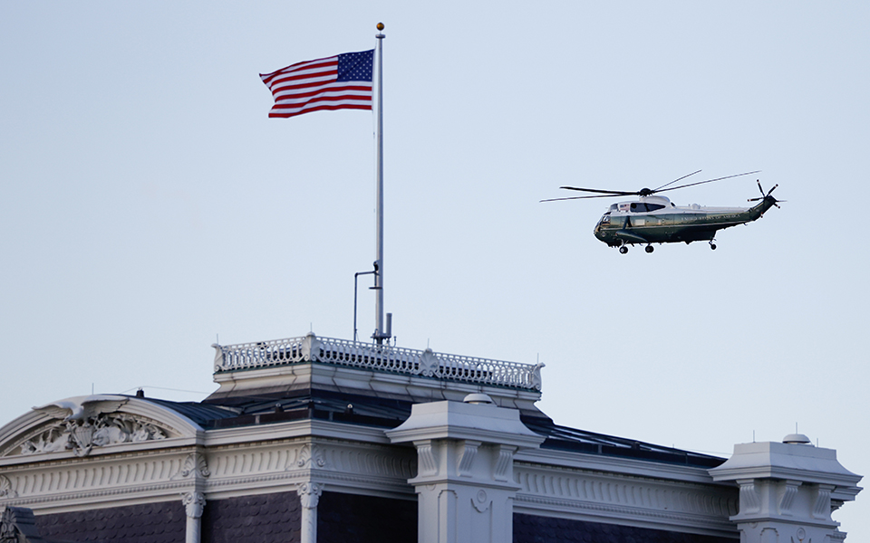 Τραμπ: «Καλή τύχη, θα επιστρέψουμε»-1