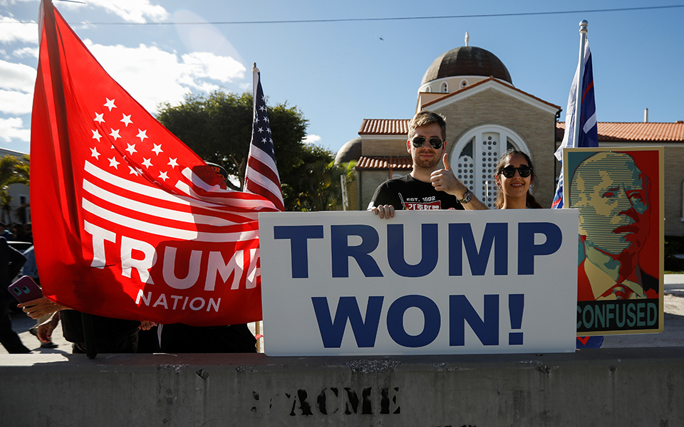 υποστηρικτές-του-τραμπ-τον-υποδέχθηκ-561235681
