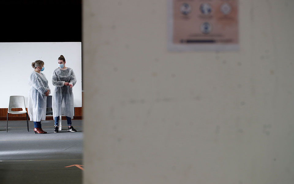 μετάλλαξη-κορωνοϊού-26-κρούσματα-και-μη-561238189