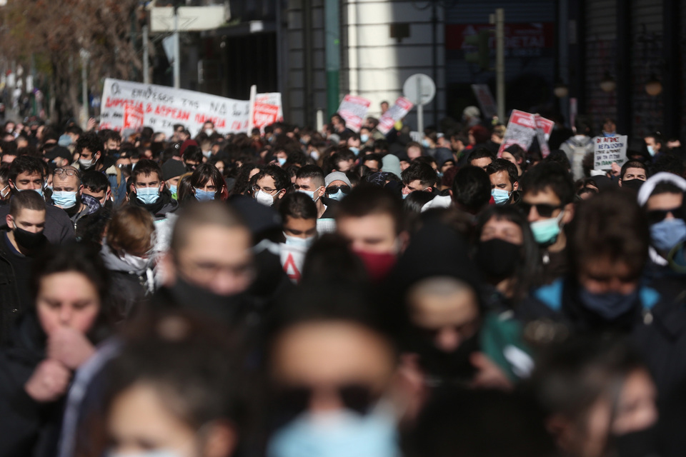 Εικόνες συνωστισμού στο πανεκπαιδευτικό συλλαλητήριο-4