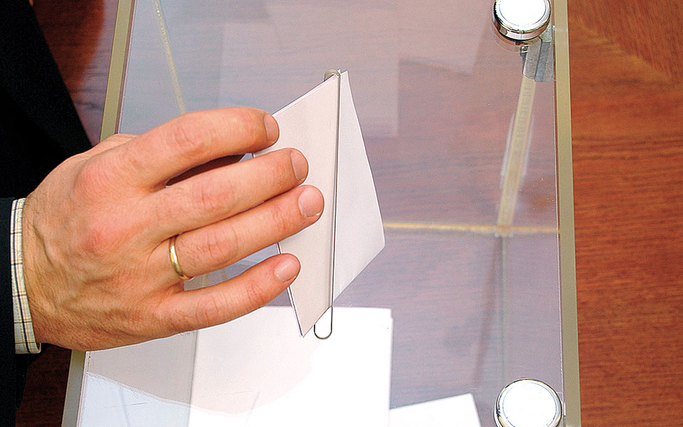 κλειδώνει-ο-εκλογικός-νόμος-για-οτα-561239149