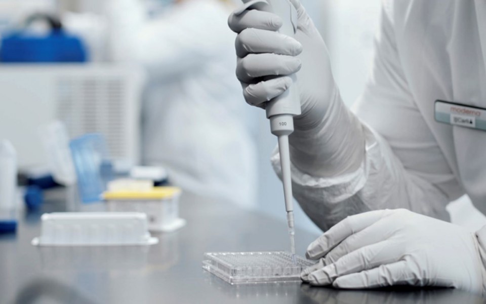 έρευνα-το-εμβόλιο-της-pfizer-φαίνεται-αποτε-561235045