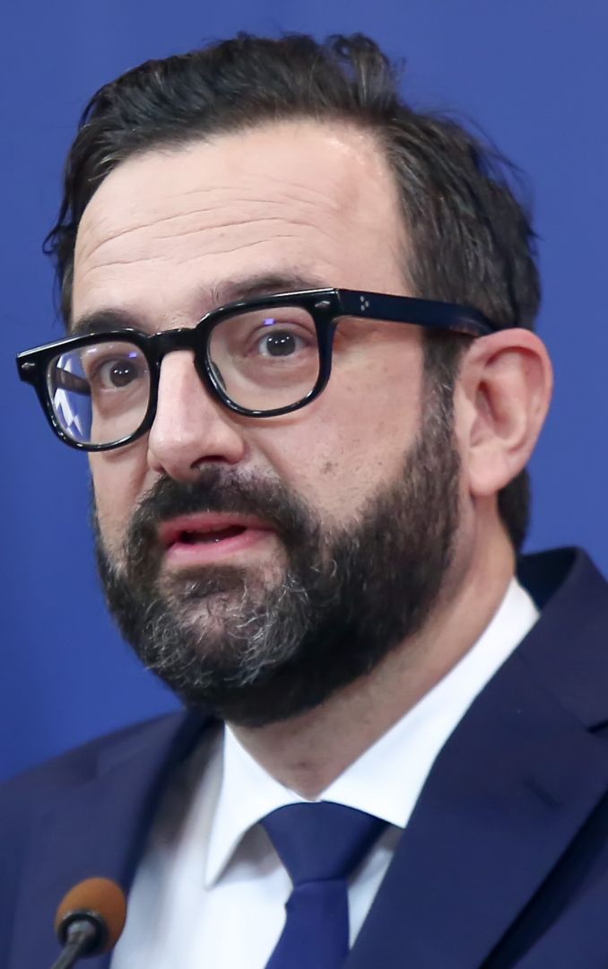 Ο νέος και ο παλιός-1