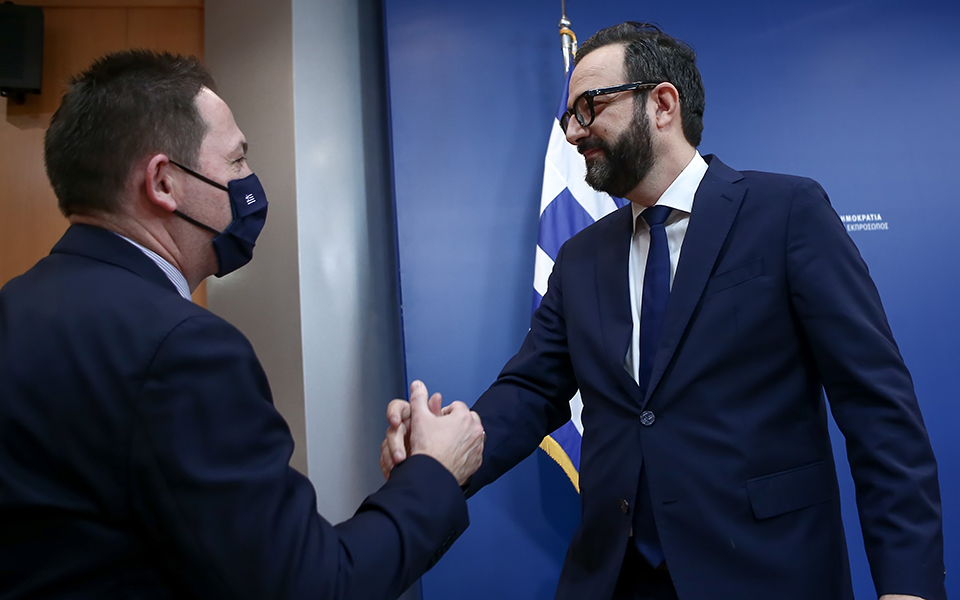 το-βιογραφικό-του-νέου-κυβερνητικού-ε-561215317