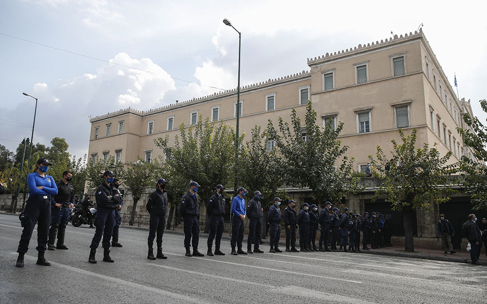 το-σχέδιο-χρυσοχοΐδη-για-τις-διαδηλώσ-561236479