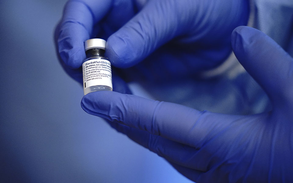 εμβολιασμός-μείωση-κινδύνου-λοίμωξη-561243619