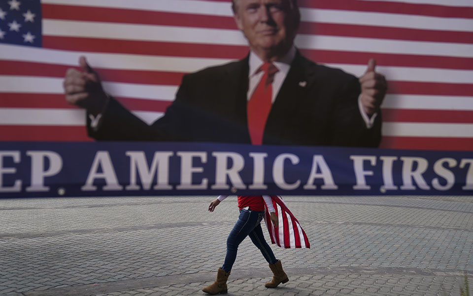 Εισβολή στο Καπιτώλιο: Το χάος όπως το κατέγραψε ο φωτογραφικός φακός-6