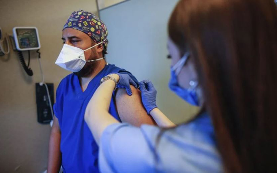 κορωνοϊός-αύξηση-ελέγχων-και-κρουσμά-561217399