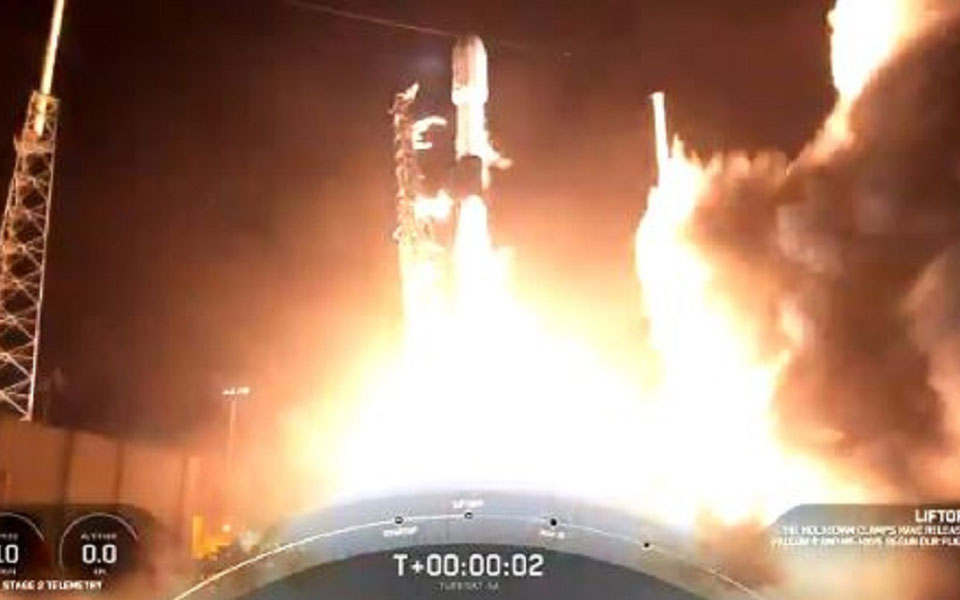 spacex-εκτόξευση-τουρκικού-τηλεπικοινωνι-561219430