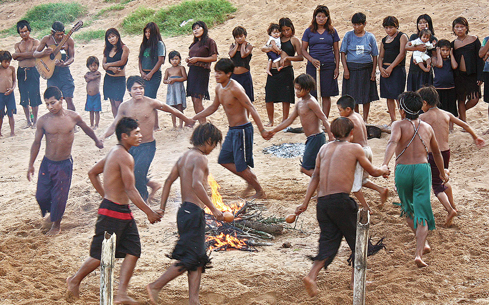η-ουτοπία-της-ανθρώπινης-πορείας-στον-561214069
