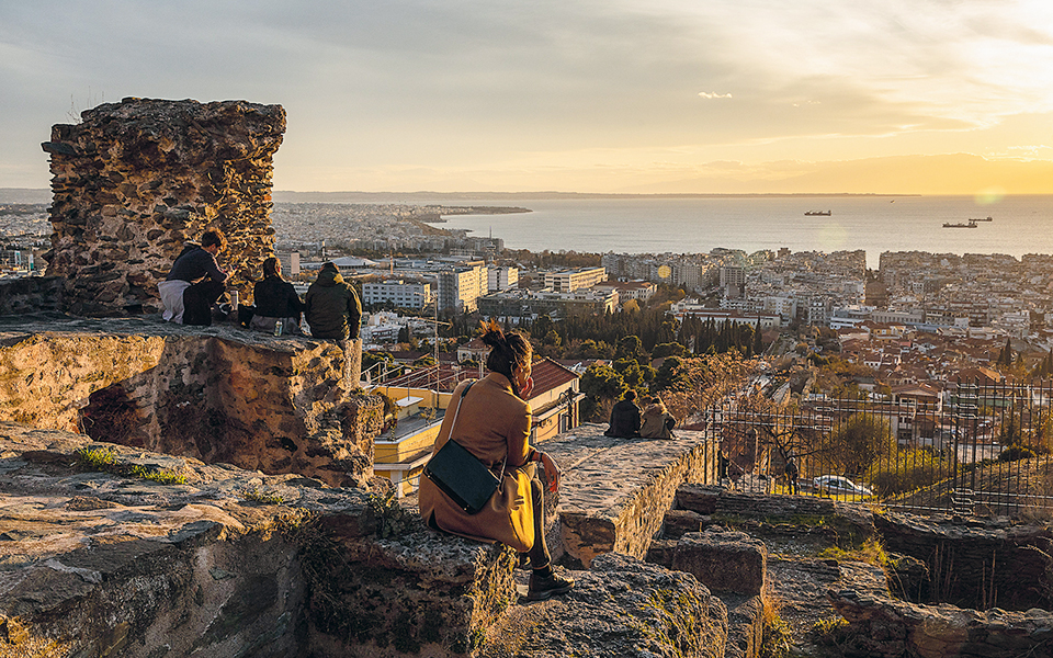 εντός-και-εκτός-των-βυζαντινών-τειχών-561216565