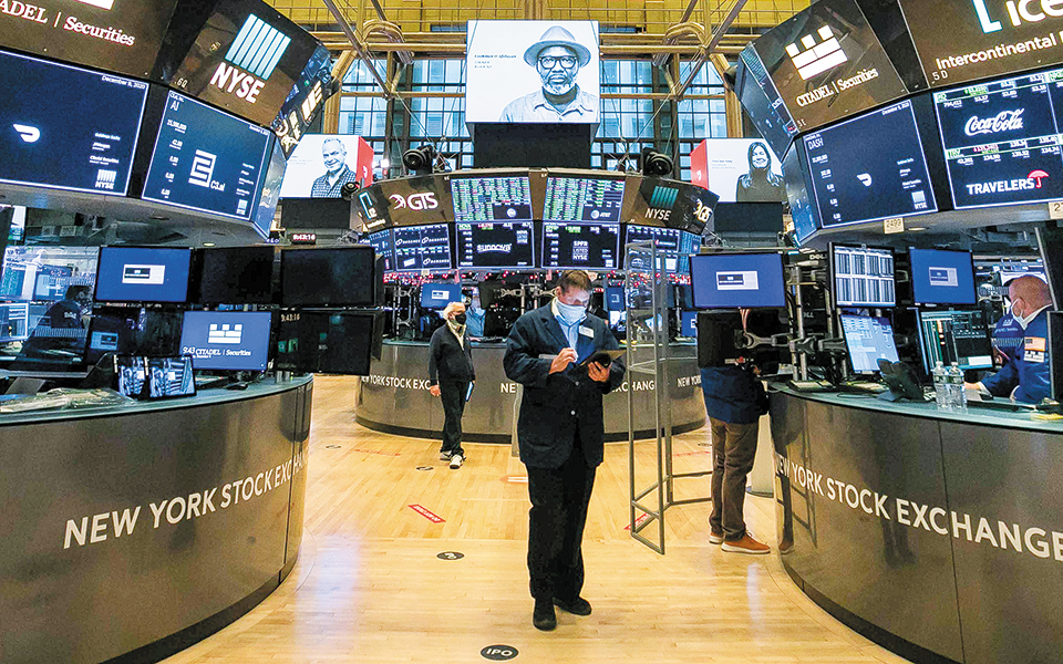 παραμένουν-οι-κινεζικοί-κολοσσοί-στο-561217915