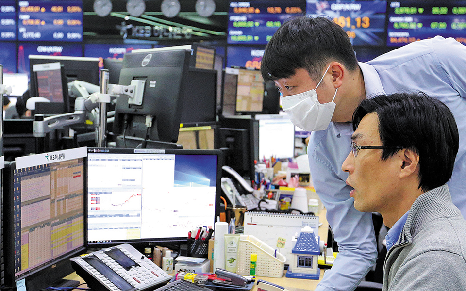 κρατικά-ομόλογα-αξίας-13-τρισ-δολαρίων-561217867