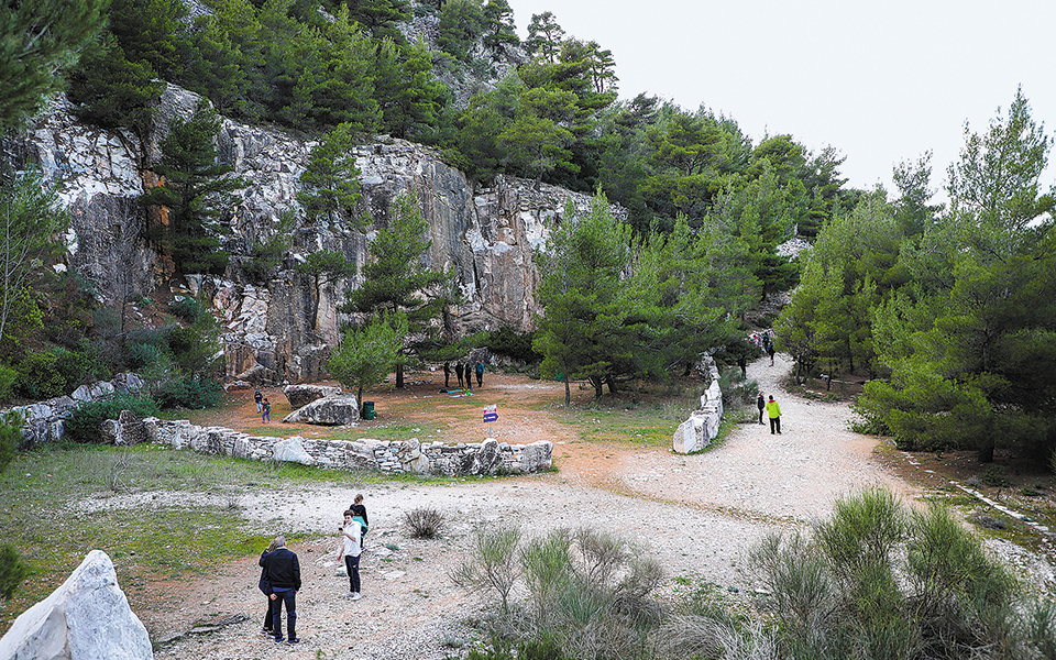 Ανάβαση στο υπαίθριο μουσείο μαρμάρου-2