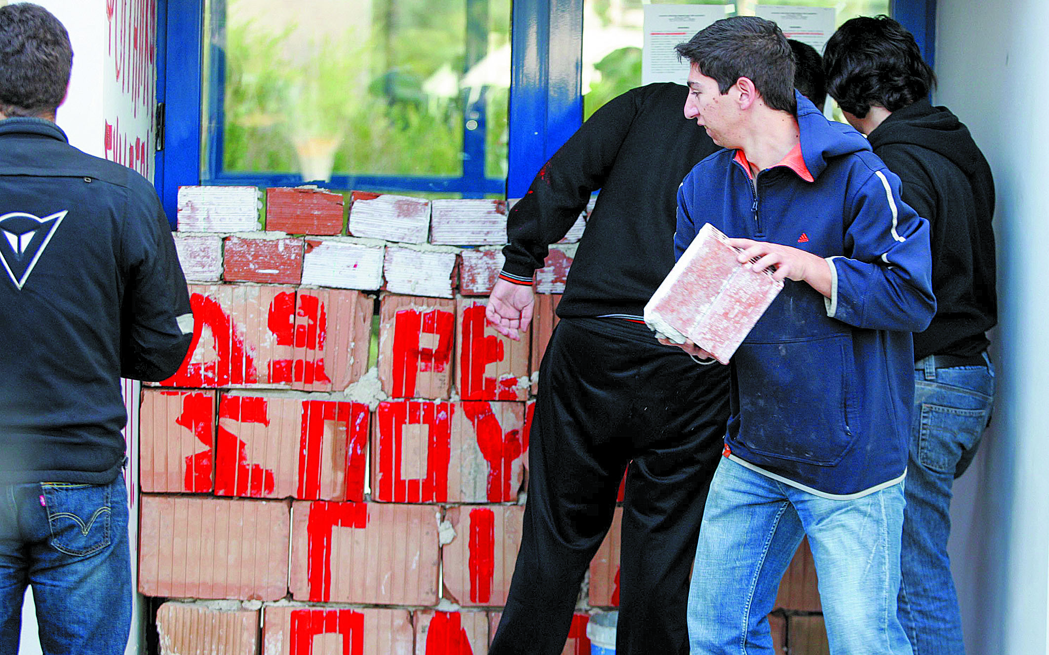 αστυνομία-και-ελευθερίες-στα-αει-561221983