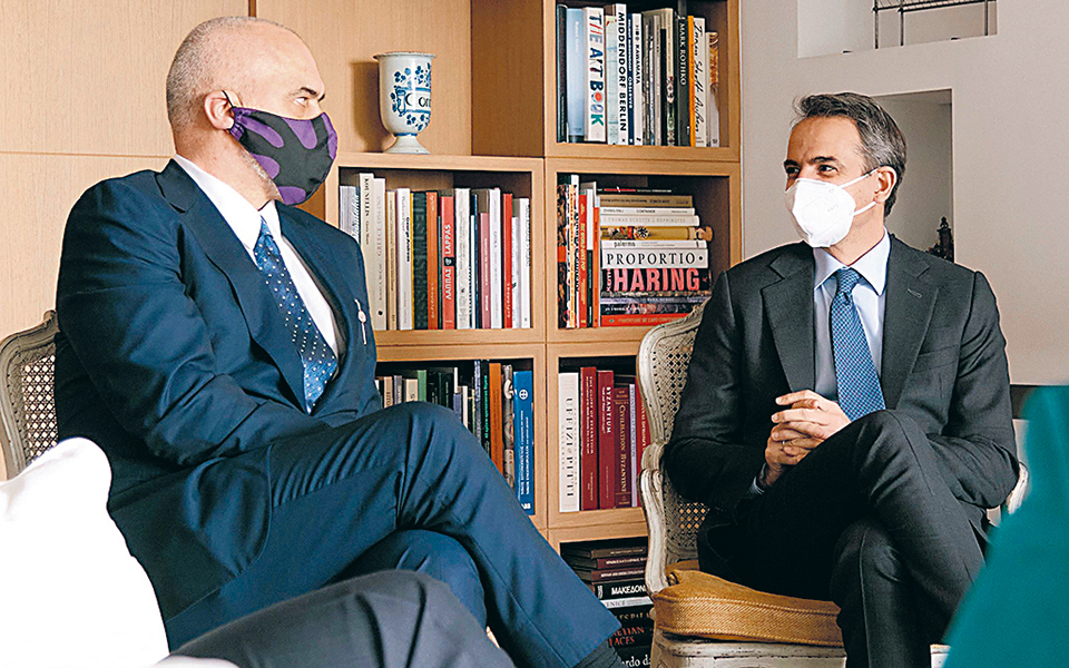 κυρ-μητσοτάκης-με-εντι-ράμα-εφ-όλης-τ-561221140