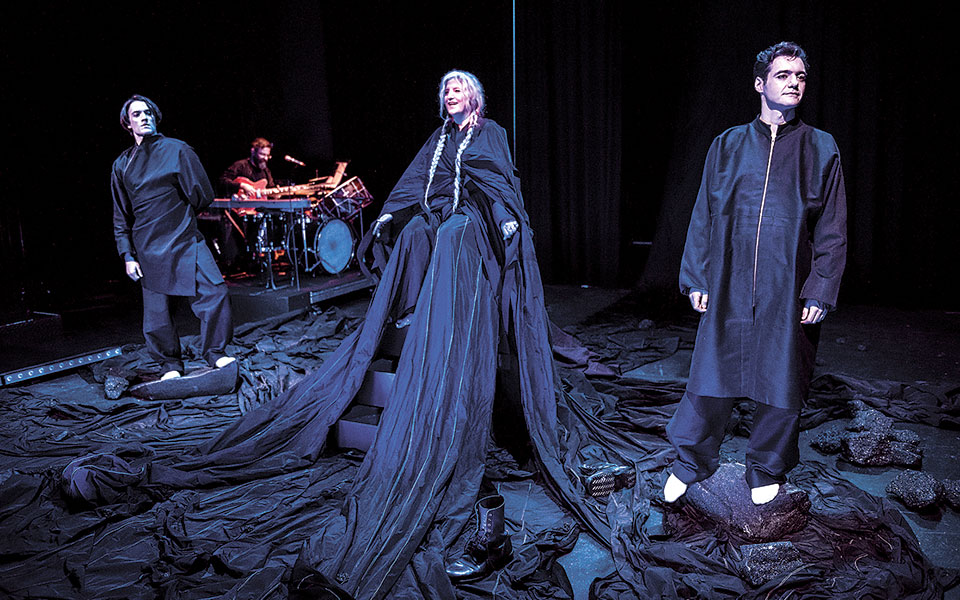 και-εγένετο-ερευνητική-σκηνή-561223729