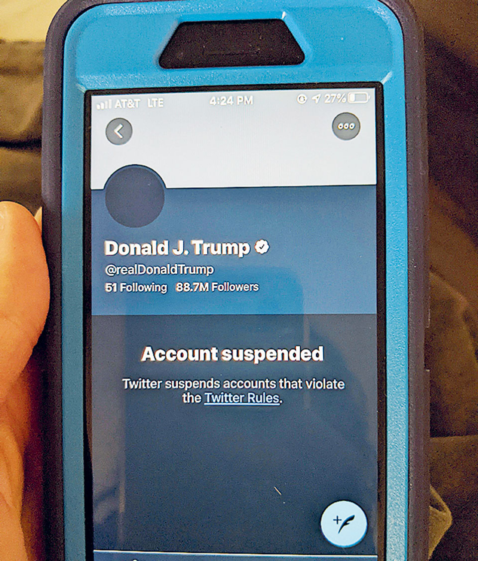 Ντιμπέιτ για τον αποκλεισμό του Τραμπ από τα social media-1