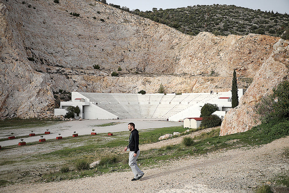 Ο κατάφυτος λοφίσκος όπου όλα είναι γαλήνια-4