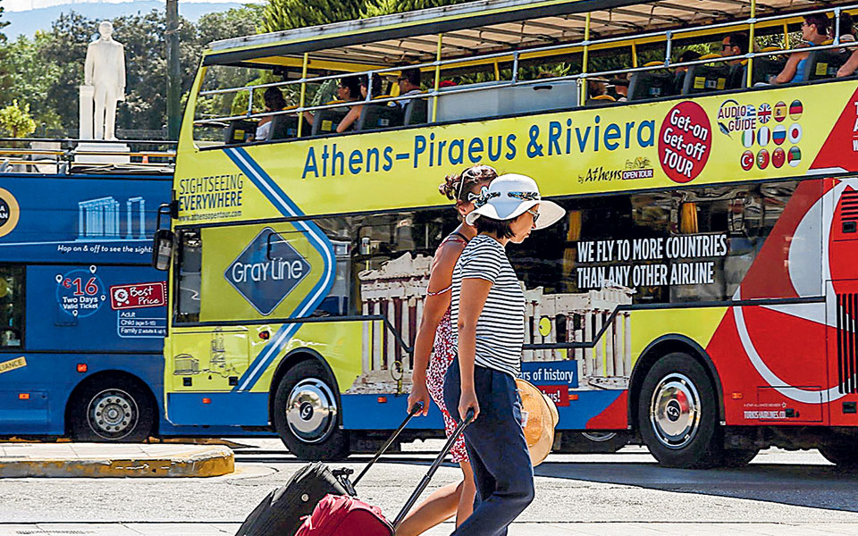 τουρισμός-στην-πρώτη-τετράδα-η-ελλάδα-561227197