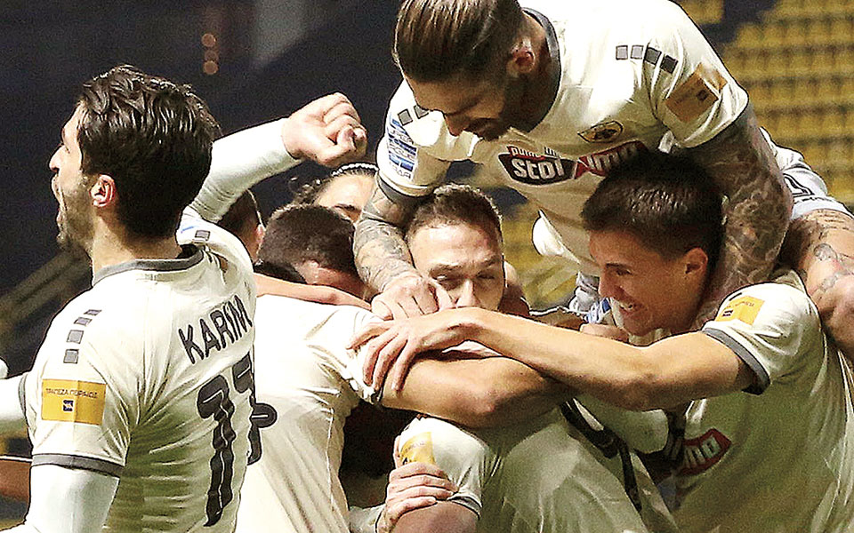 αεκ-με-αρχή-μέση-και-τέλος-561228538