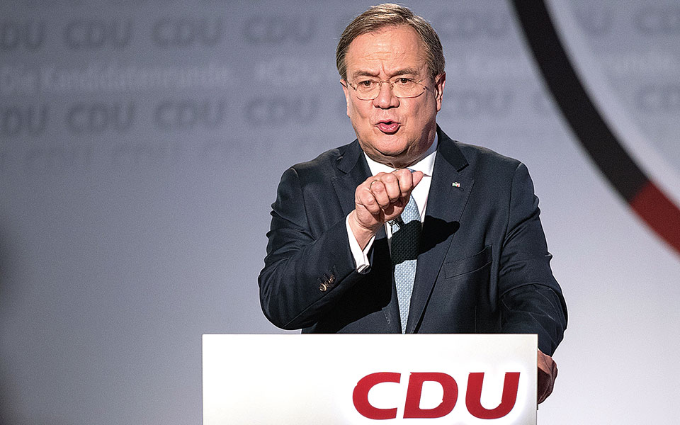 Αμφίρροπη η μάχη διαδοχής της Μέρκελ-2