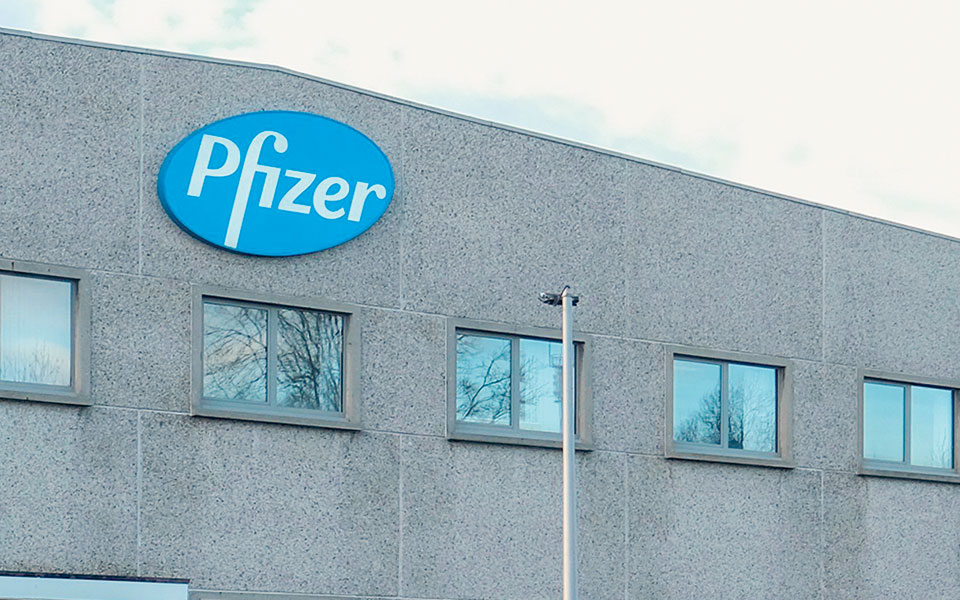 η-pfizer-μειώνει-τις-παραδόσεις-των-εμβολίω-561230230