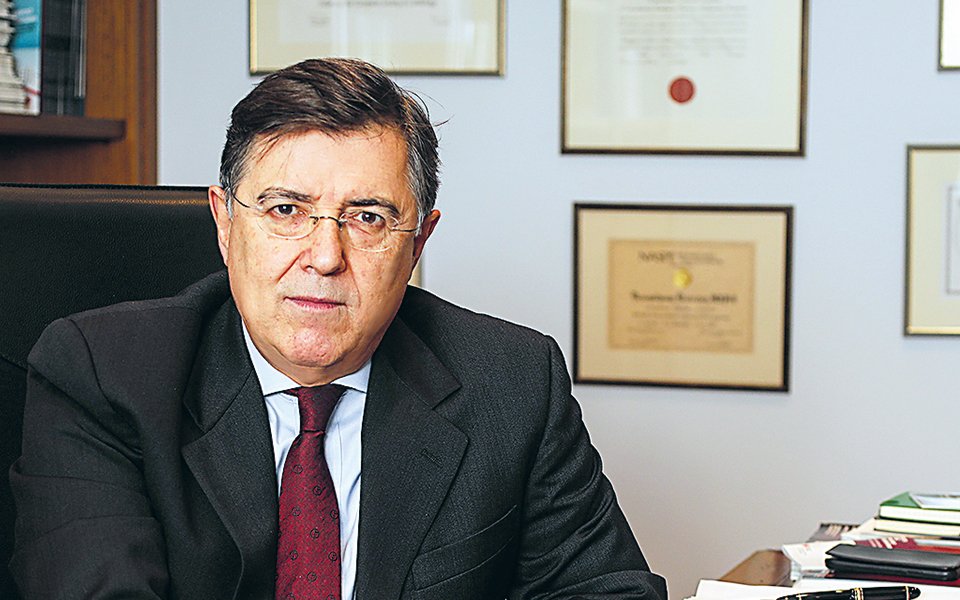 η-μετριοκρατία-αναγεννά-τη-μετριότητ-561231751