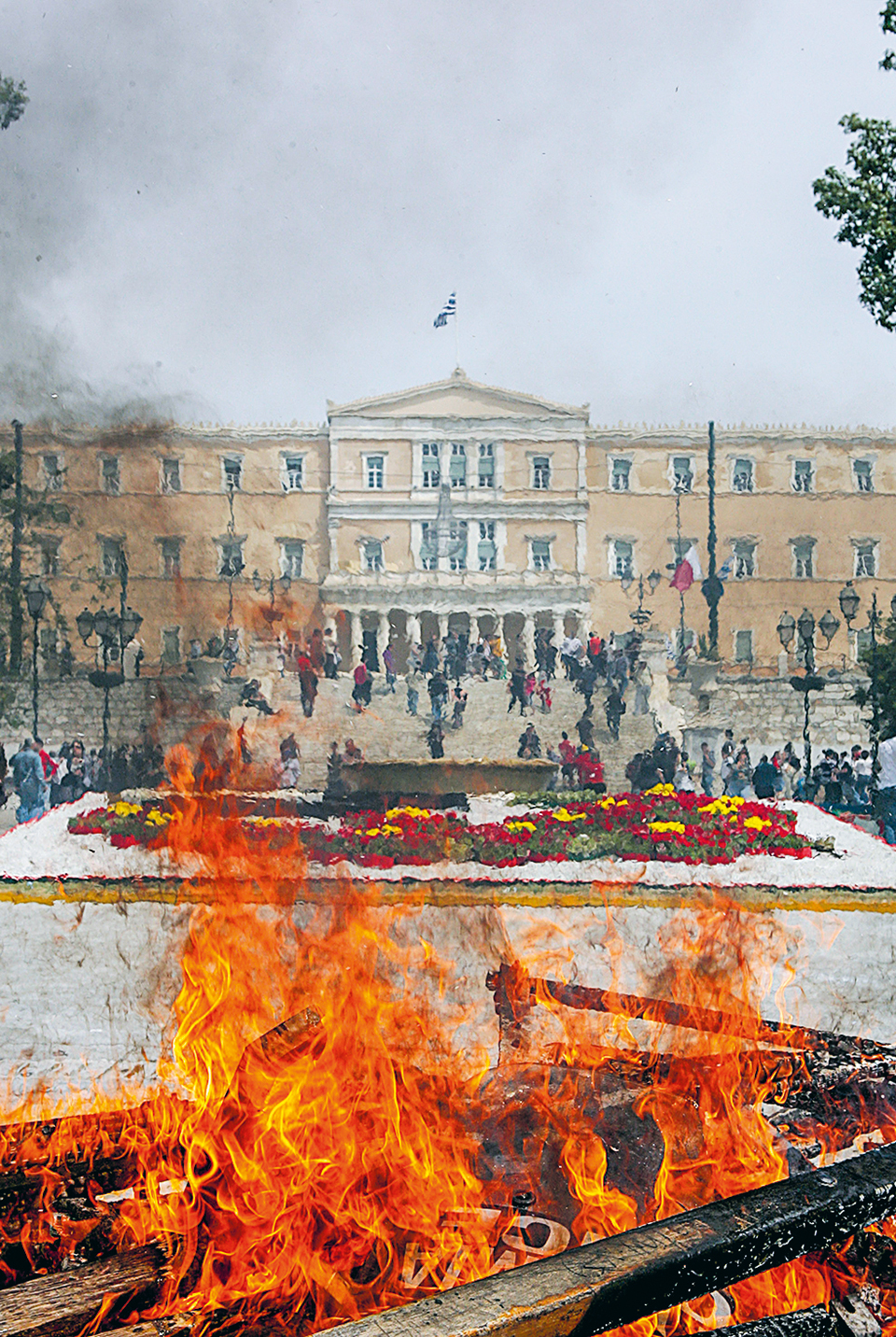 Πώς απεφεύχθη ένα ελληνικό «Καπιτώλιο» το 2010-1