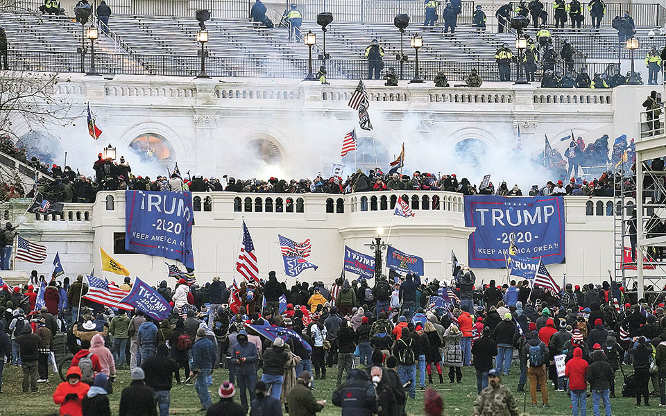 αυστηρότεροι-κανόνες-για-τα-social-media-561234736