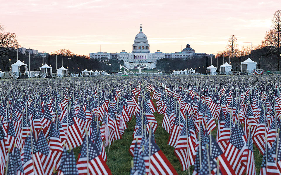 ο-τραμπ-φεύγει-η-εποχή-μπάιντεν-ξεκινά-561234469