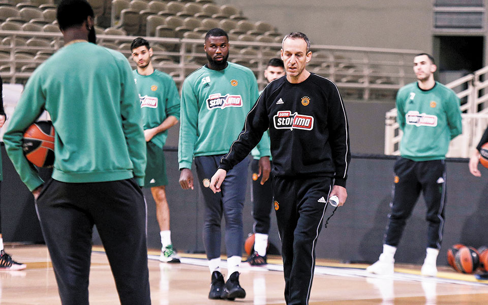 εκτός-μάχης-για-χίμκι-και-ο-παπαγιάννη-561236350