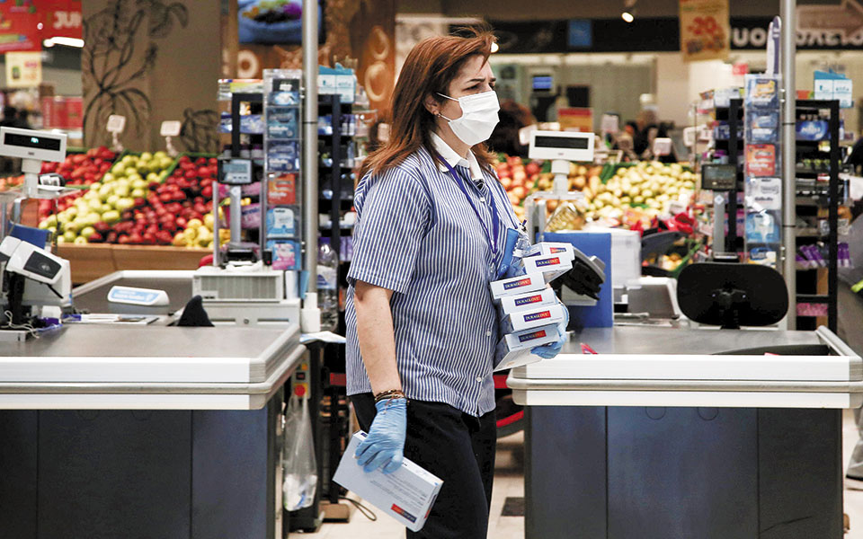 λιγότερους-πελάτες-έως-60-εξυπηρετούν-π-561236197