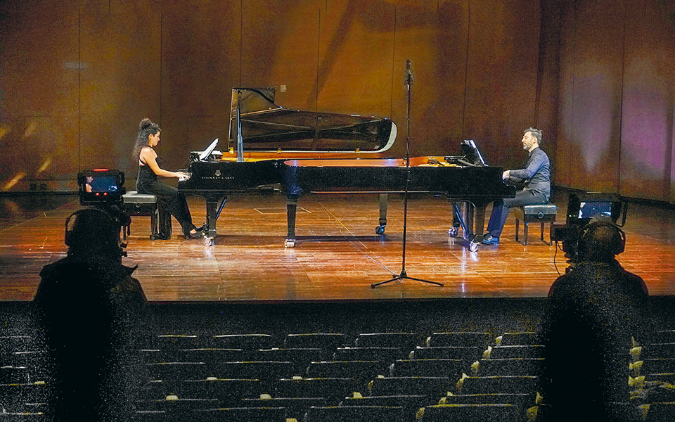 μουζά-και-βαρβαρέσος-έδωσαν-ένα-ξεχωρ-561247228