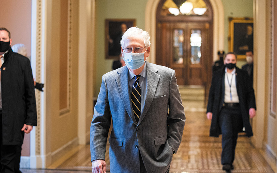 στο-πλευρό-τραμπ-ενόψει-της-δίκης-561242614