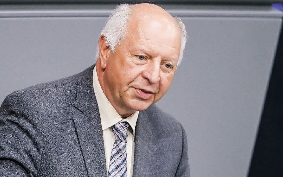 απόσυρση-του-φρένου-χρέους-ζητεί-σύ-561242926