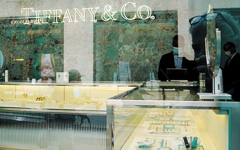 η-lvmh-αλλάζει-τον-οίκο-tiffany-561243265