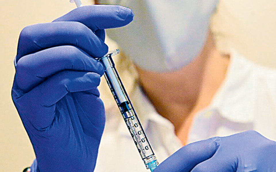 πληθαίνουν-τα-εμβόλια-κατά-της-covid-19-561246508