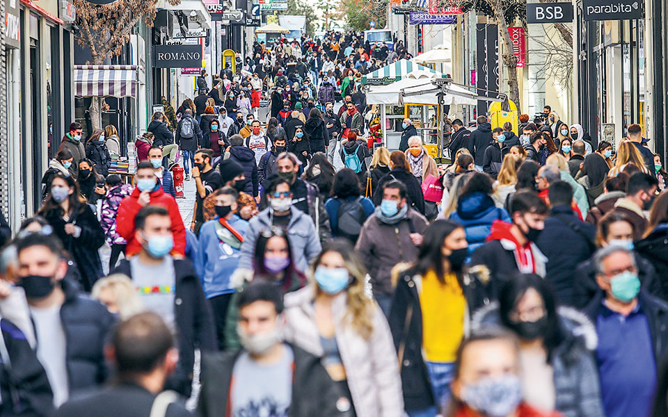 σε-καθεστώς-αυστηρού-lockdown-η-αττική-561246472