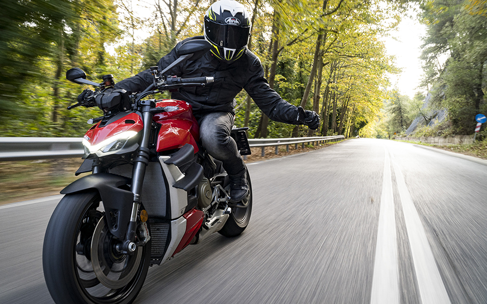 δοκιμή-ducati-streetfighter-561243850