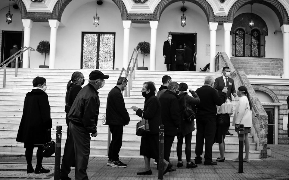 ράδιο-κ-το-σχίσμα-των-θεοφανίων-κα-561219457